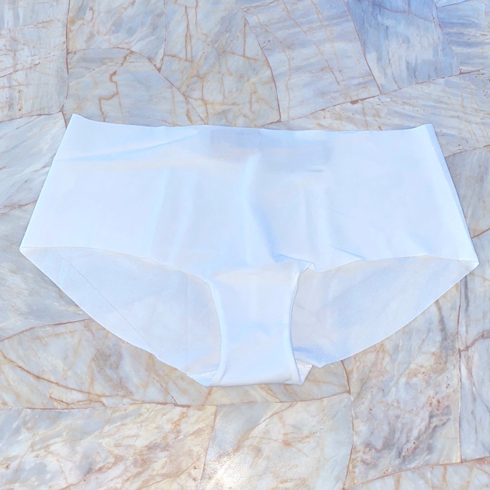VS PINK BOYSHORT PANTY